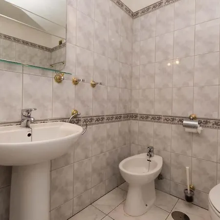 Santa Maria 99 - One Bed Apartment